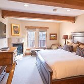 Hotel King Hotel Room by RedAwning