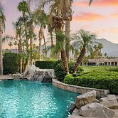 Spacious 5BR Desert Oasis: Pool, Hot Tub, & Fire Pit PGA West Golf Cou