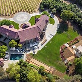 Wilson Creek Manor By Avantstay Sleeps 10! Amazing Estate w/ Pool & Ga