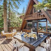 Horizon by Avantstay Stunning A-frame Cabin w/ Hot Tub, Billiards, Lak