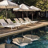 Elegant Wine Country Retreat With Pool, Fireplace & Scenic Deck Views