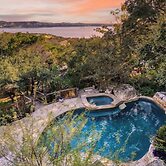 Dawson by Avantstay Serene Austin Home set Amongst Nature w/ Pool & Cl