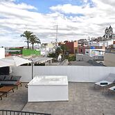 CASA VERDE Comfortable Air-Conditioned