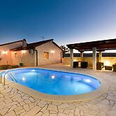 Stone House Captivating Villa in Pridraga, Zadar