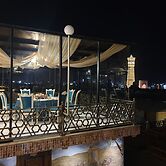 Suzangaron Boutique Hotel