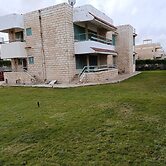 Spacious 5-bed House in Alamein With Large Garden