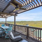 Luxury Penthouse Near Silver Dollar City