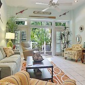 Key West Found by Avantstay Close to Shops w/ Patio & Shared Pool! Wee