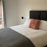 Modern 2 Bedroom Apartment in Perth