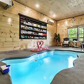 Eagle Splash Vista| Pool Projector, Pet Friendly, Game Room