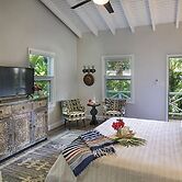 The Hideaway Hull Bay