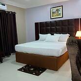 LIS HOTEL AND SUITES