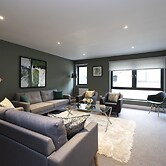 JOIVY Stylish&Airy 4Br House At The Heart Of New Town