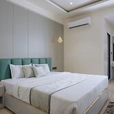 The Grand Neelam Hotel