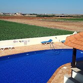 Stunning Spacious 2-bed Apartment in Liopetri