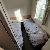 Beautiful 3 Bed Caravan in Walton on the Naze