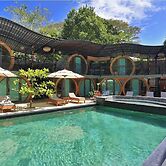 Saranda Boutique Hotel