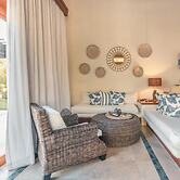 Tropical Villa With Pool at Green Village B843