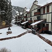 Auslander Condominiums