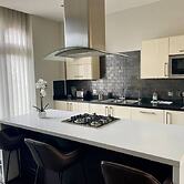 Blue Heron - 2 Bedroom Apt With 2 Parking Spaces - From 165 Per Night