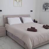 Studio - Sleeps 2 - Balcony - 5 Min Walk To Beach