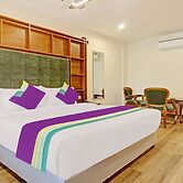 Treebo Premium Vahada