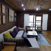 Log Cabin On And Overlooking a 9km Lagoon