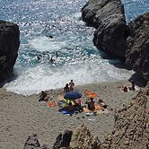 Calergi 11-superior Design 2 Bdr Maisonette. Beaches-sunsets-mindful E