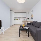 Warsaw Apartment With Terrace by Renters