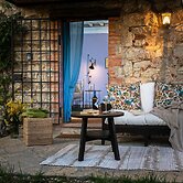 Borgo San Polino a Charming Eco-lodge