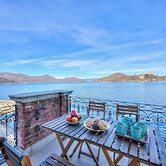 Stella Del Lago Pied Dans L'eau