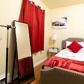 Deluxe single bed 1st FL in Elmhurst NY