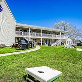 Island Manor Resort