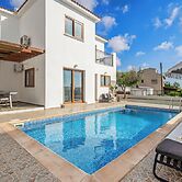 Sanders White Mountains - Adorable Villa With Pool