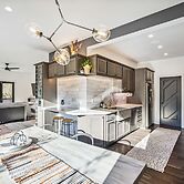 Pet’s FREE! Modern luxury steps from Russian River by Redawning