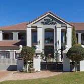 Villa Tuscana By Mantis