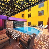 Hotel Plaza Colonial