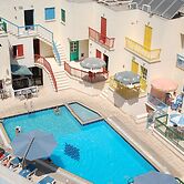 Sea 'n Lake View Hotel Apartments