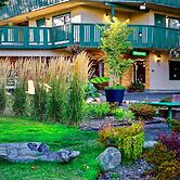 Robin Hood Inn & Suites