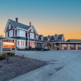 The Whitetail and Suites
