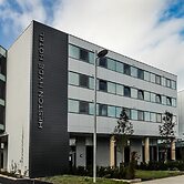 Heston Hyde Hotel