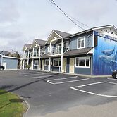 The Bayshore Waterfront Inn