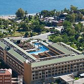 Crystal De Luxe Resort & Spa – All Inclusive