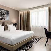 AC Porte Maillot Hotel