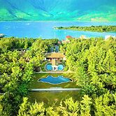 Lăng Cô Beach Resort