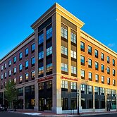 Hampton Inn & Suites Portsmouth Downtown
