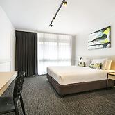 Nightcap at Matthew Flinders Hotel