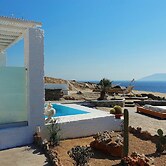 Onar Suites & Villas