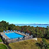 Atlantic Eyrie Lodge