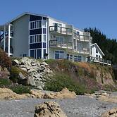 Oceanfront Inn at Shelter Cove